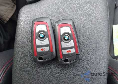 2018 BMW 330I xDrive из США, поврежденный, VIN WBA8D9G59JNU70476